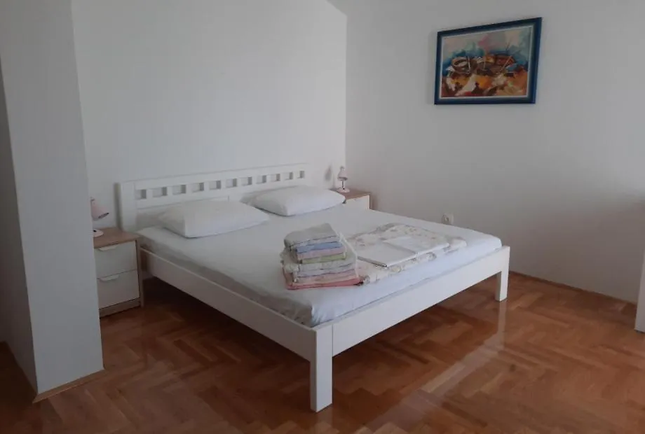 Apartmani Maver